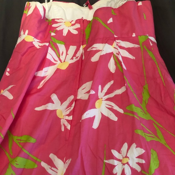 Lilly Pulitzer strapless dress. Size 6. Bright pink. - Picture 3 of 4